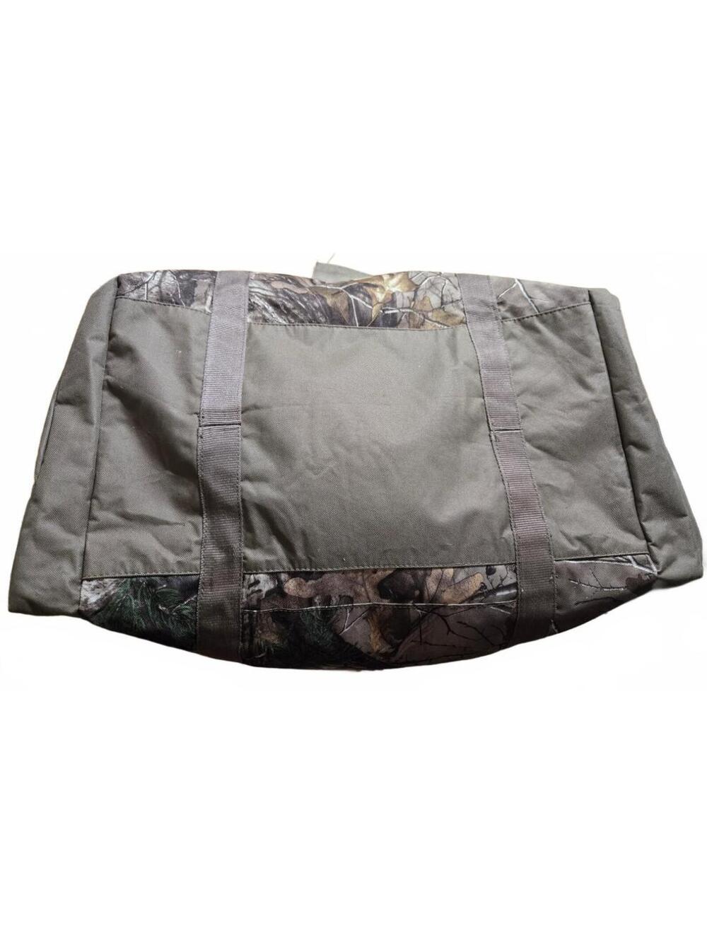 RedHead Camouflage Duffle Bag with Adjustable Strap - Picture 6 of 8
